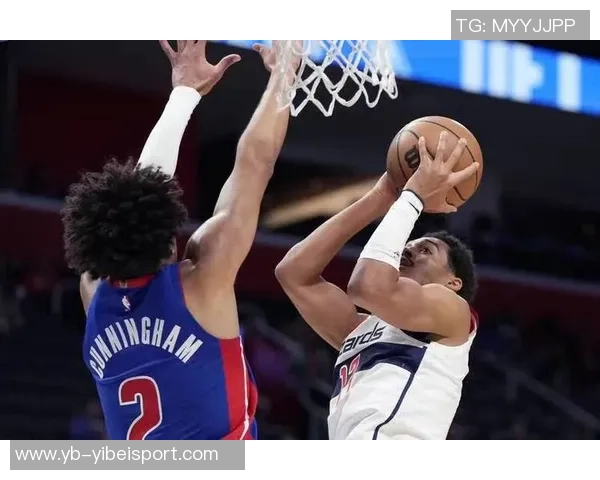 里弗斯确认字母和库兹马缺席对阵活塞库兹马臀部伤势无大碍