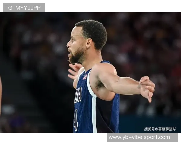 库里回应文班干扰罚球事件称特意配合球迷反应